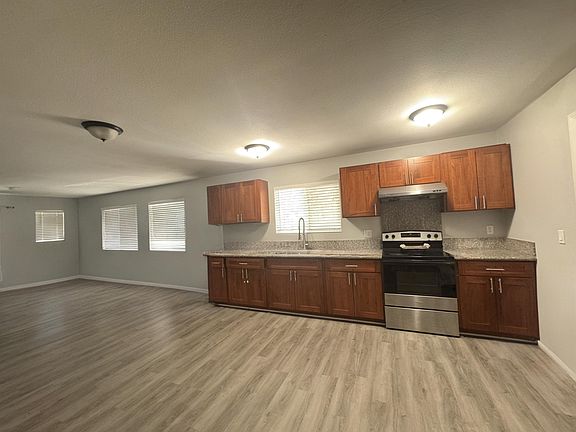 UPSTAIRS KITCHEN AREA
