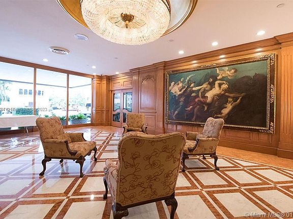 4th image of 700 Biltmore Way APT 1004