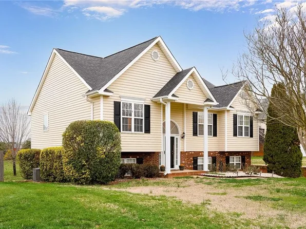 510 Wallridge Dr, Winston Salem, NC 27106