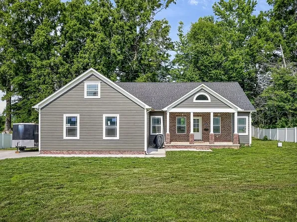 242 Grace Dr, Sparta, TN 38583