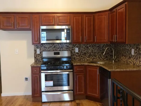 1989 Grand Avenue image 11 of 23