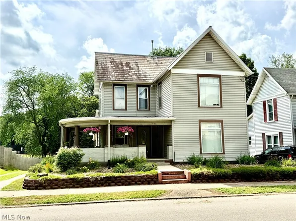 402 Cross St, Newcomerstown, OH 43832