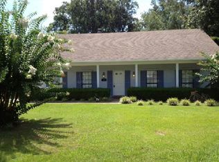 119 Savannah St, Columbus, MS 39702