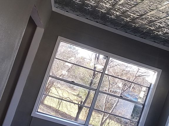 4th image of 151 Weis Ln