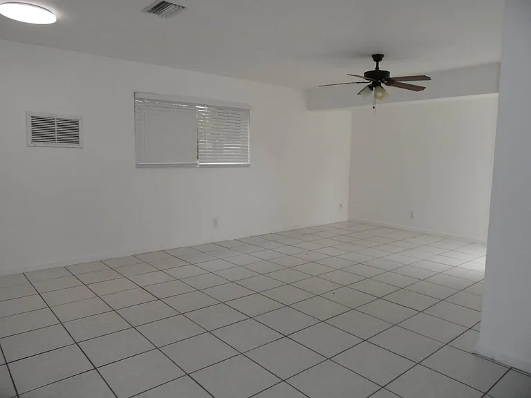3021 NE 7th Ave #D — Photo 8