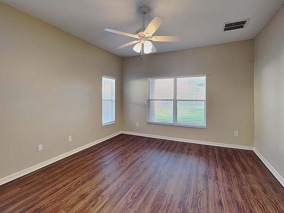 4th image of 2863 Sweetspire Cir