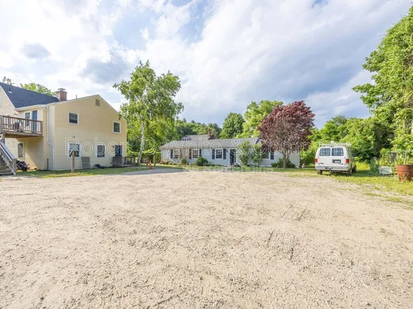 202 Main St, New Hartford, CT 06057