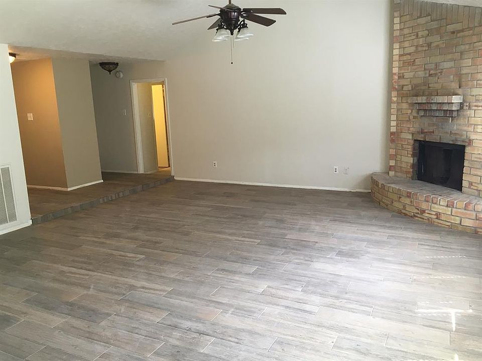 1st image of 3602 Maplewood Dr