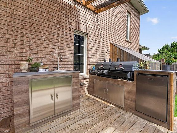 3rd image of 104 Udell Way