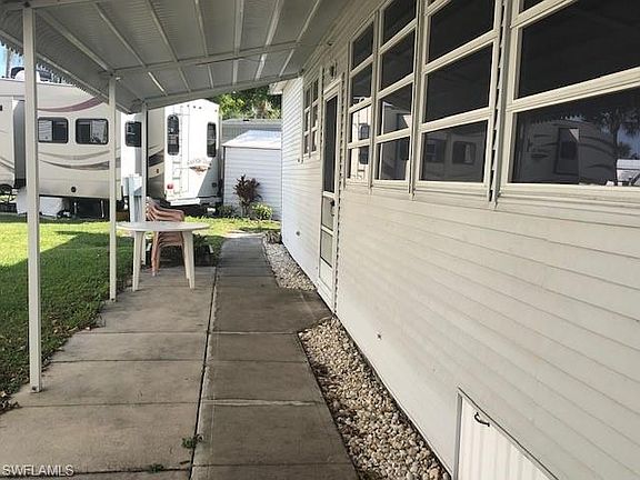 2nd image of 4730 Pilgrims Way W