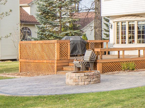 Deck & Patio