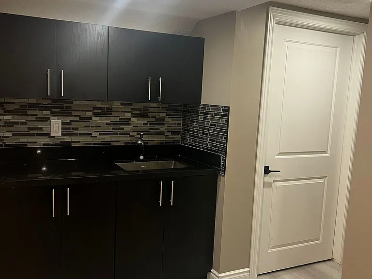 940 Reeves Ave — Photo 34