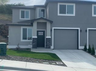 747 Rio Vista Loop, Richland, WA 99352