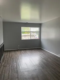 1101 Evans Avenue - 3B — Photo 2