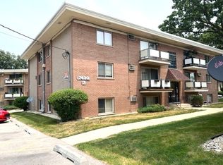 7430 W 111th St APT 712, Worth, IL 60482