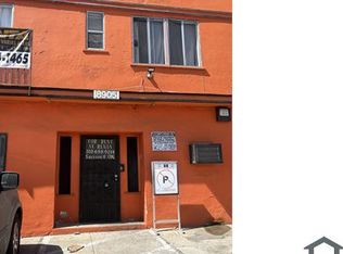 8911 S Gate Ave, South Gate, CA 90280