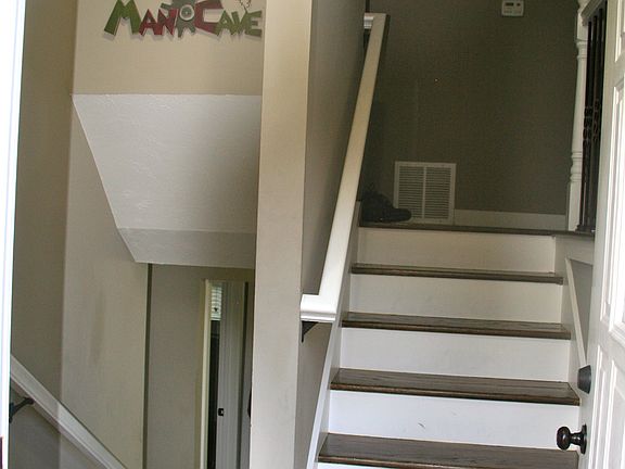 5th image of 7715 Terry Dr