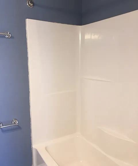 107 Lincoln St — Photo 8
