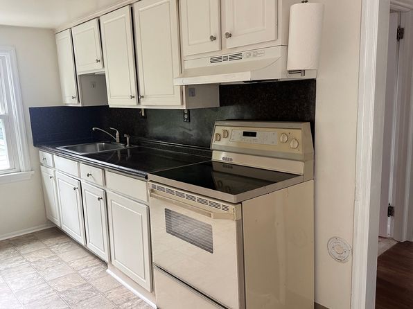 330 N Main St #4G