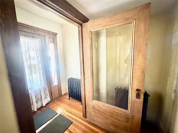 3rd image of 44 Colby St