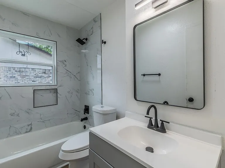 7516 Olusta Dr — Photo 12