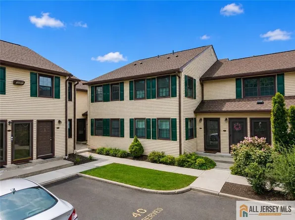50-4 Prospect St, Metuchen, NJ 08840