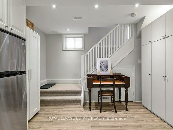 2nd image of 17 Birdsall Ave
