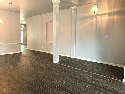 5th image of 2216 Waters Edge Ln