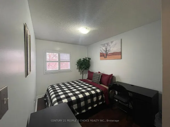 54 Carrie Cres, Brampton, ON L6Y 4Z1