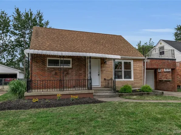 203 Danbury Dr, Cheektowaga, NY 14225