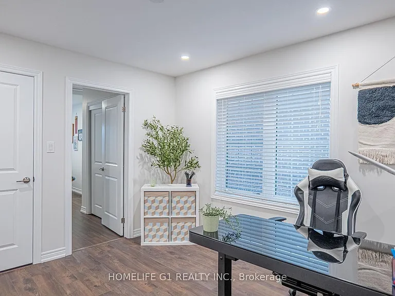 385 Threshing Mill Blvd — Photo 20