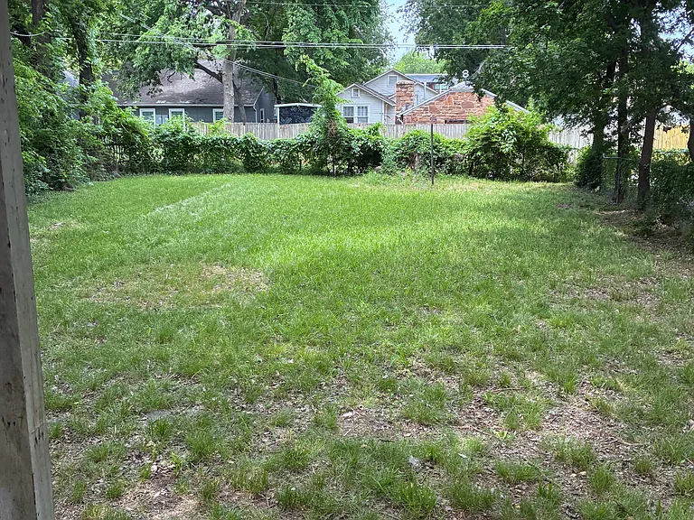 326 S Zunis Ave — Photo 12
