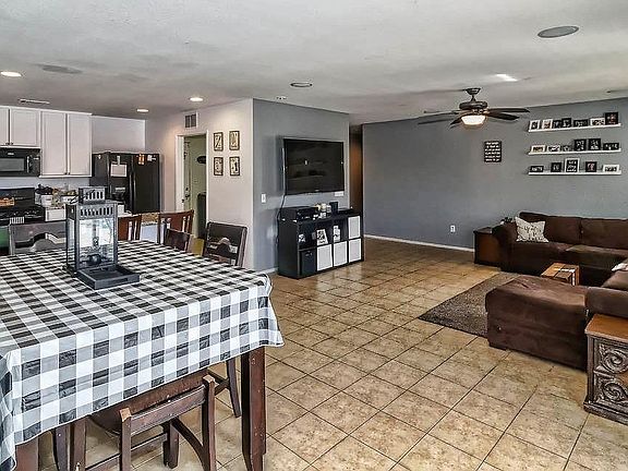 4th image of 16563 Don Quijote Ln