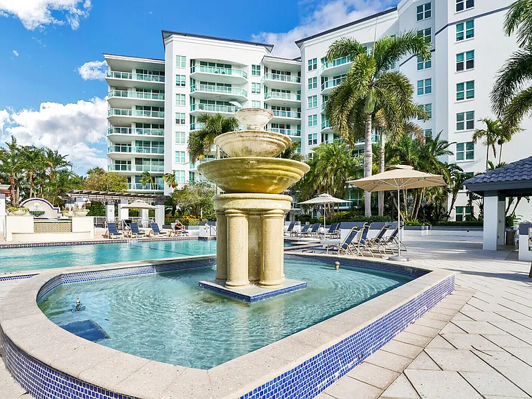 550 SE Mizner Blvd #B209 — Photo 44