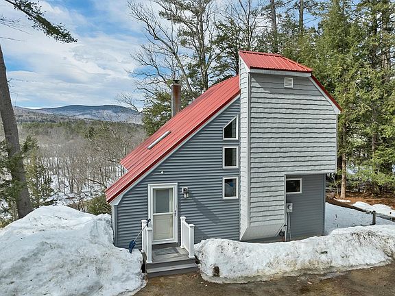 2nd image of 60 Northpointe Road