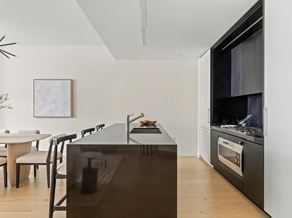 121 East 22nd Street image 1 of 14