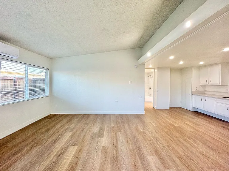 Trask Apartments — Photo 24