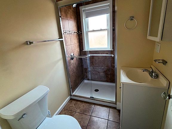 5th image of 51 Benedict Blvd APT 6