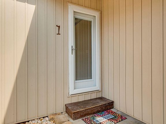 3rd image of 780 Hamilton Rd APT F1