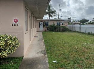 4210 SW 25th St #1, Hollywood, FL 33023