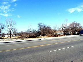 2nd image of 2122 Highway 59 N