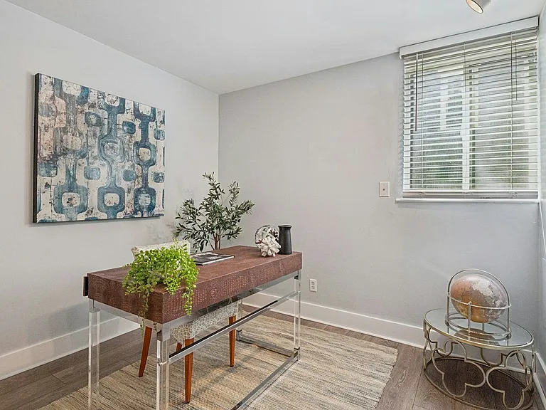 Office or extra bedroom
