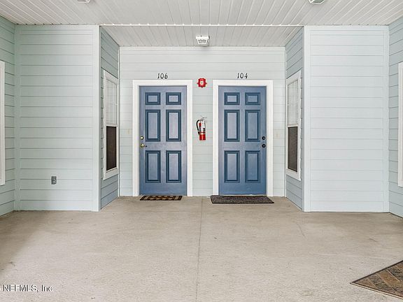 3rd image of 8215 GREEN PARROT Road #106