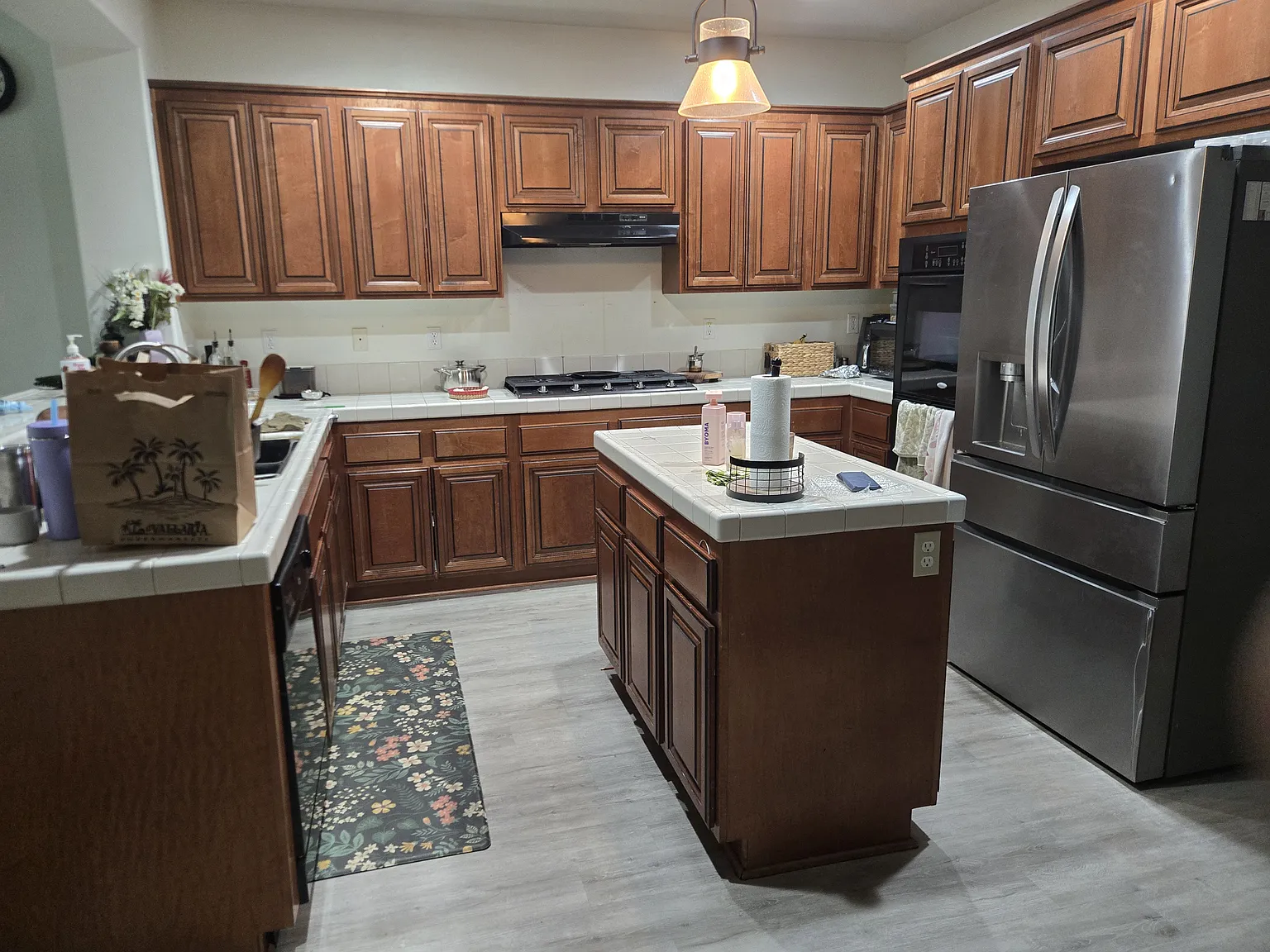 4 bed, 2250 sqft, $3,800 — Photo 3