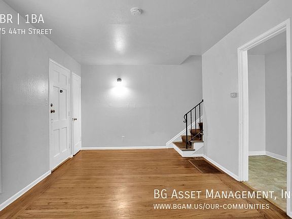 4th image of 475 44th St