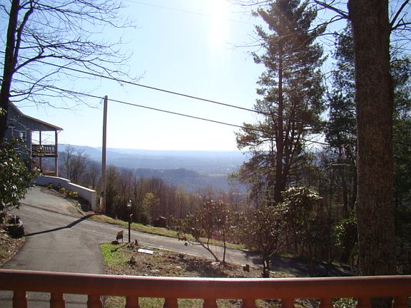 2nd image of 452 Panorama Dr