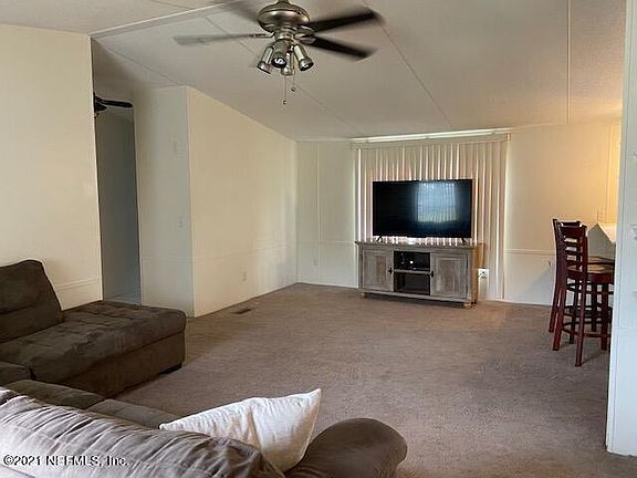 3rd image of 6107 5TH Manor W
