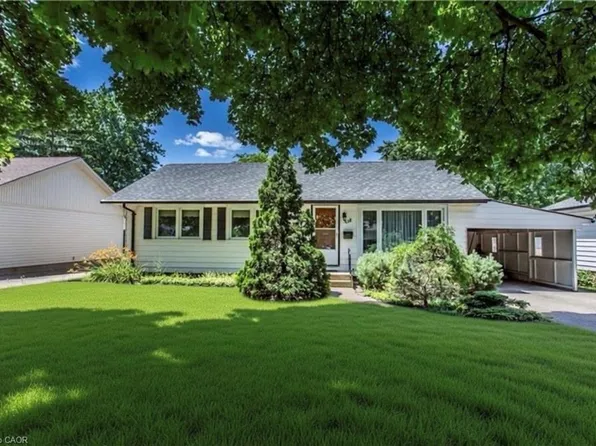 118 Jacobson Ave, Saint Catharines, ON L2T 3A5