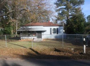 215 Peachtree Cir, Warner Robins, GA 31088