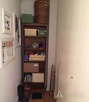 Rented by Anchor Associates | media 28